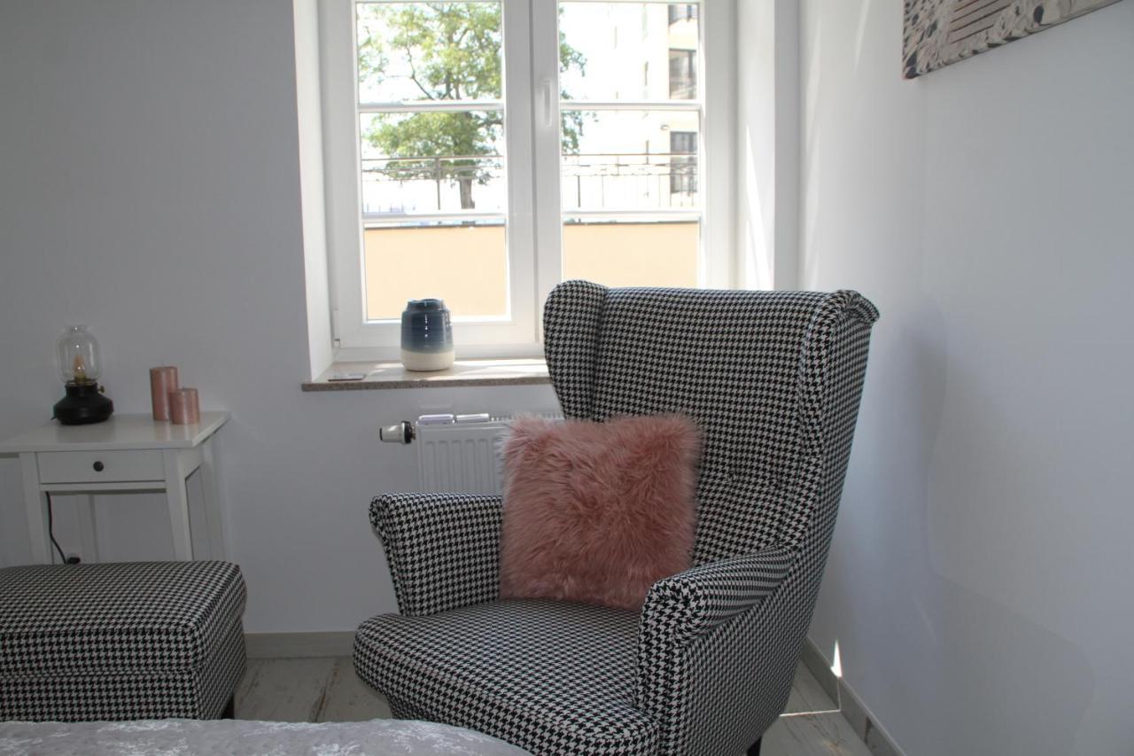 Ferienwohnung Apartament "Pod Dwiema Sowami" Swinemünde Exterior foto